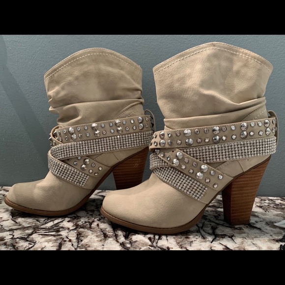 *SOLD* Buckle ankle boots, tan with bling - Picture 3 of 5